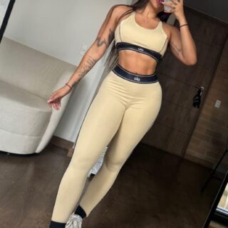 ALO – Set Deportivo Nude Elegante | Potencia & Suavidad
