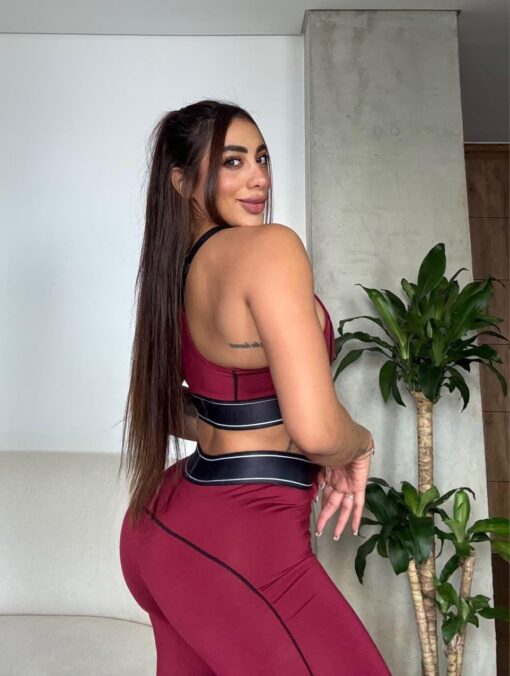 ALO – Set Deportivo Vino Burdeos | Elegancia y Potencia Activa - Image 2