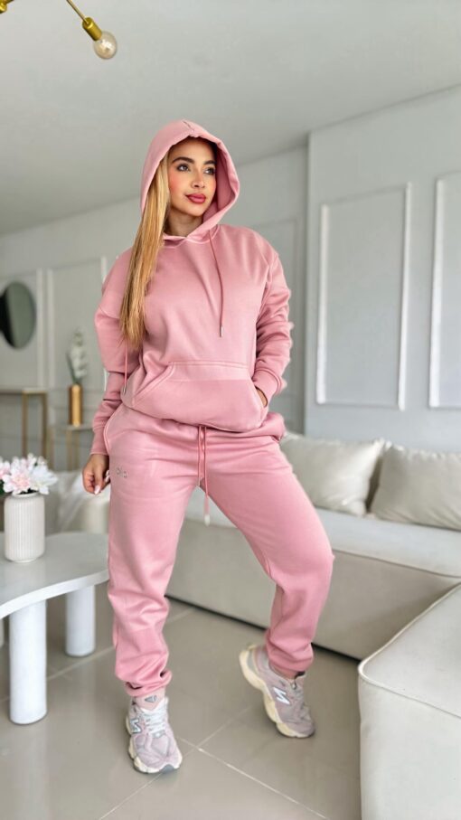 Conjunto Alo Essentials Rosa Empolvado
