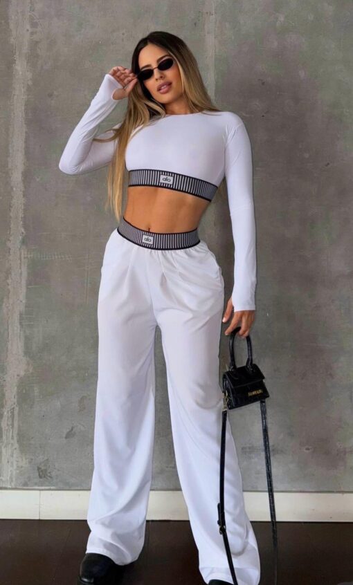 Conjunto Blanco Alo Manga Larga y Pantalón Pretina Rayada