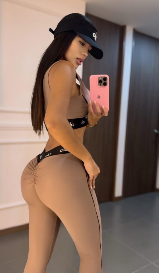 Conjunto Alo Café Contour Fit - Image 2